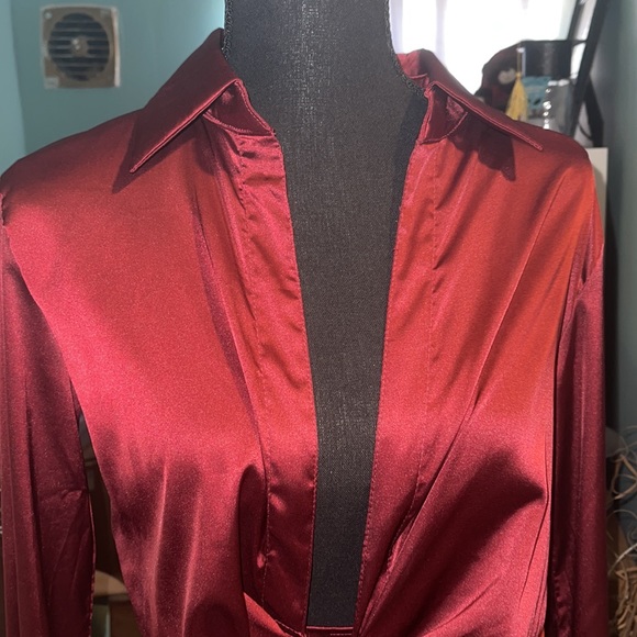 Burgundy dress Fashion nova - Picture 7 of 9